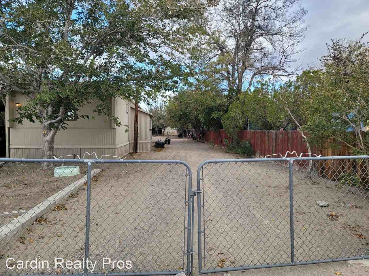 610 Fremont St - Photo 2 of 33