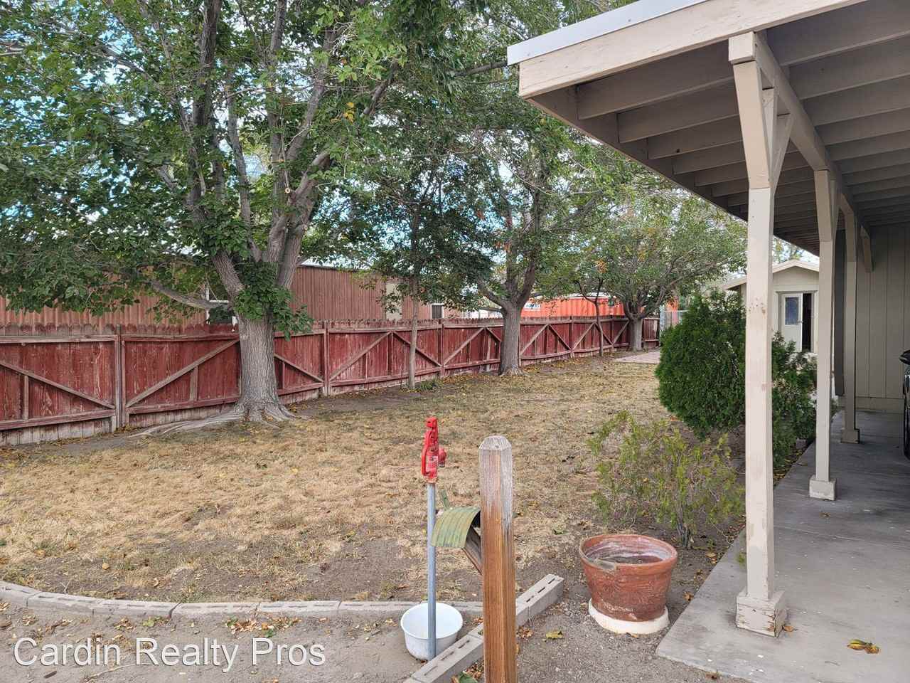 610 Fremont St - Photo 3 of 33