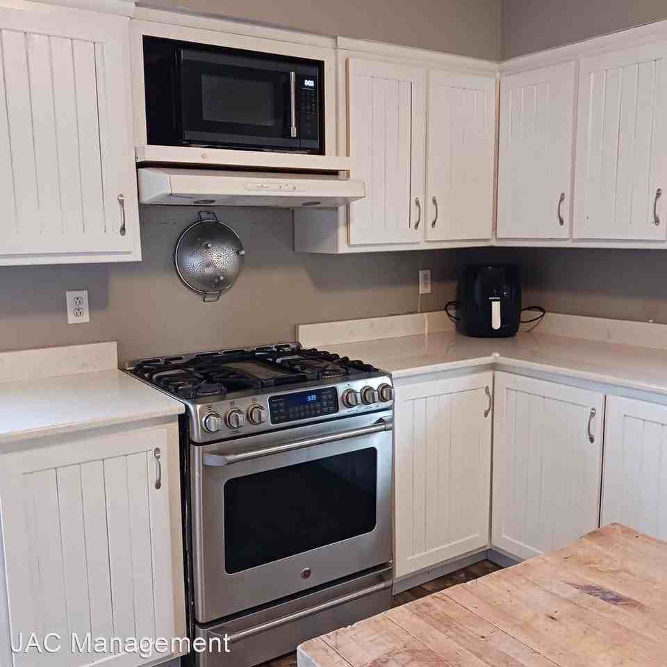 118 New St - Photo 3 of 16