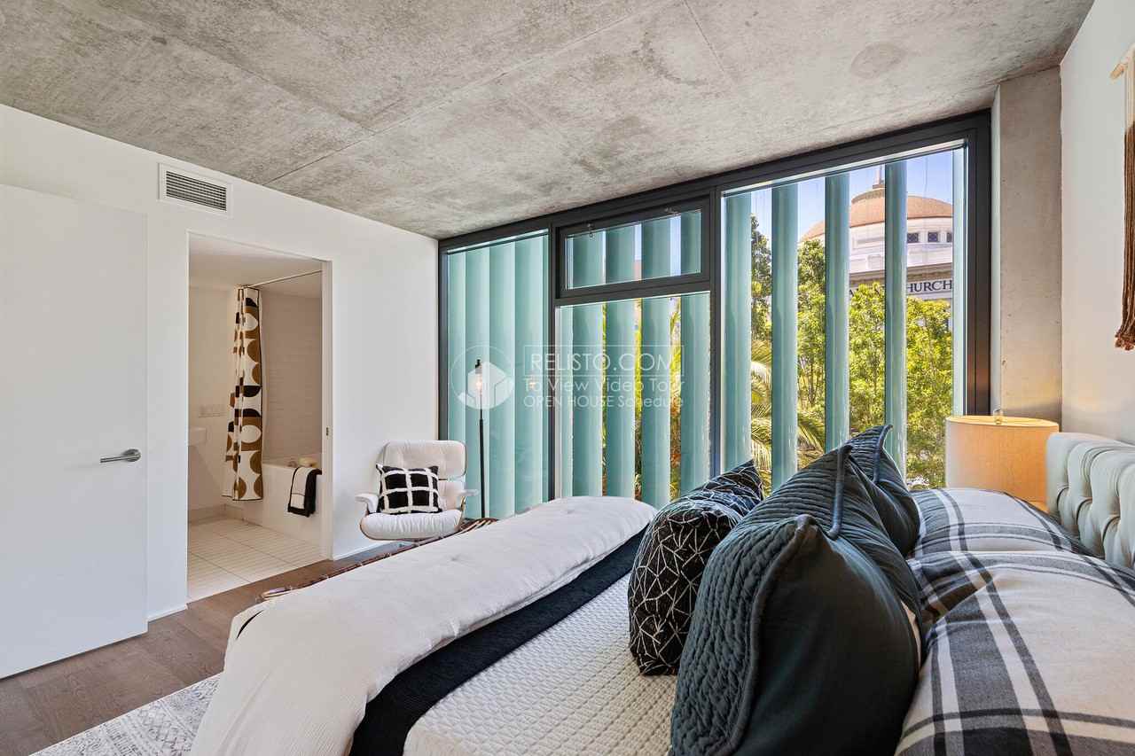 8 Octavia St #401 - Photo 4 of 30