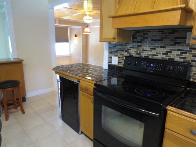 14020 Waterview Dr - Photo 3 of 26