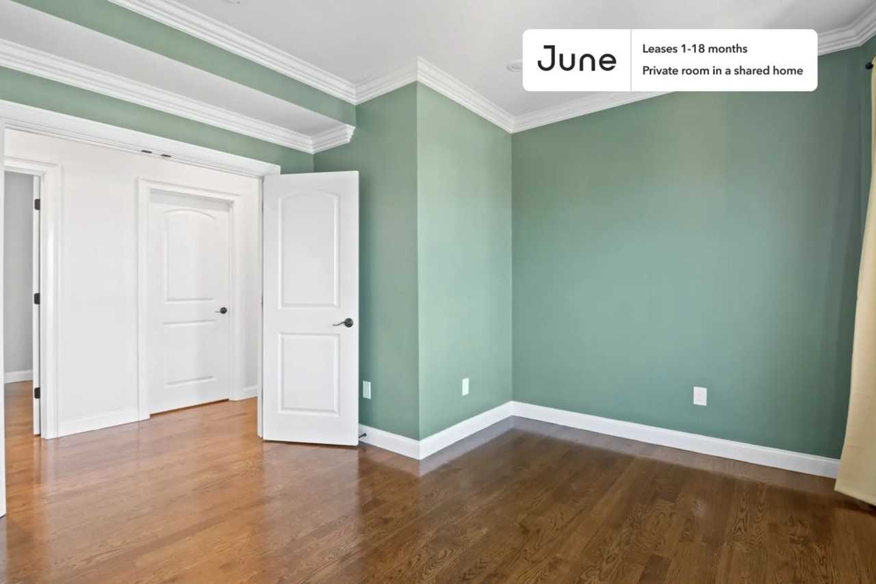 Room for rent. 17 Kenneson Road - Photo 3 of 13