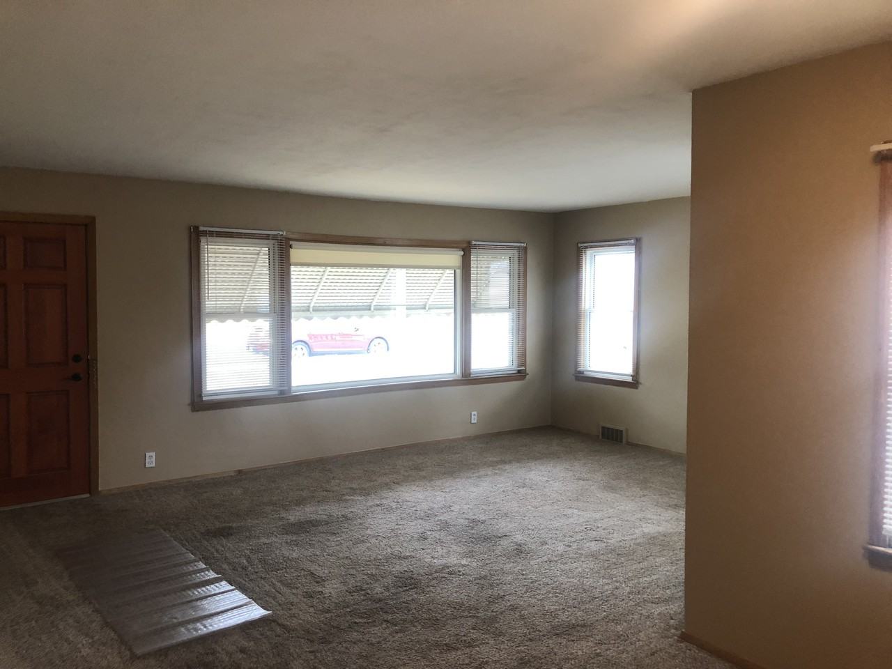 3275 Library Ln - Photo 3 of 36