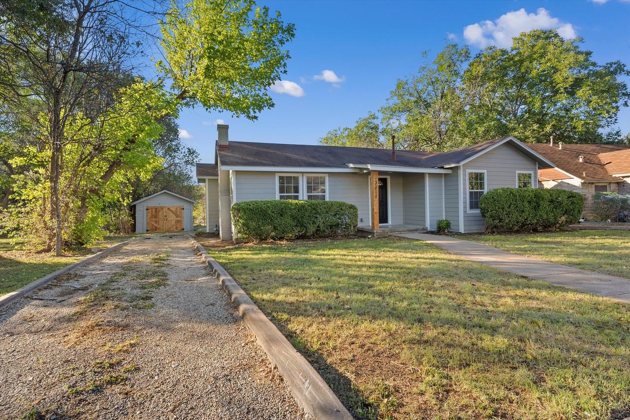 3112 Cole Ave - Photo 2 of 15