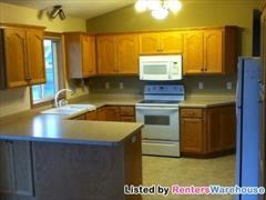 630 10th St - Photo 2 of 14