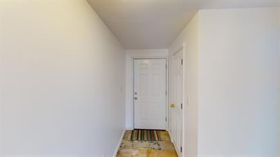 185 N Riverside Dr - Photo 3 of 46