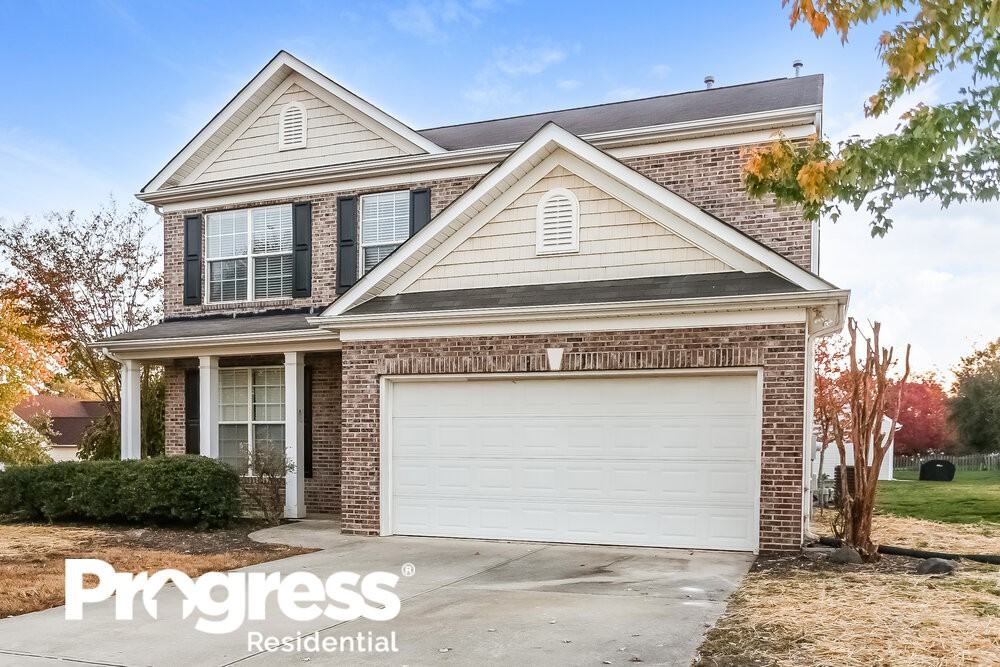 4530 Sedgewood Ln - Photo 2 of 22