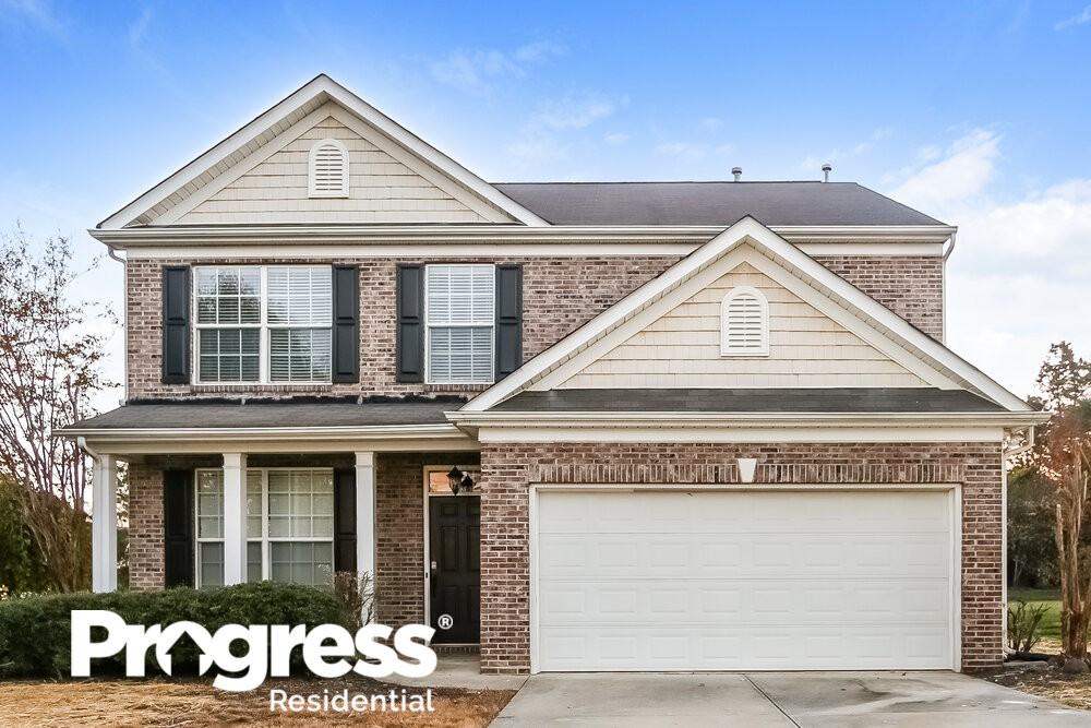 4530 Sedgewood Ln - Photo 3 of 22