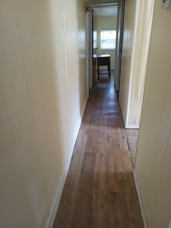 115 Southeast Wilford Court - Photo 5 of 10