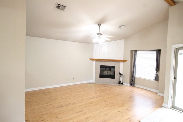 1408 Southwest 23rd Street - Photo 4 of 19