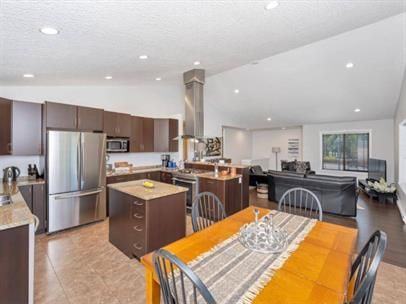 6571 6571 Worthington WayUpper Suite - Photo 3 of 15