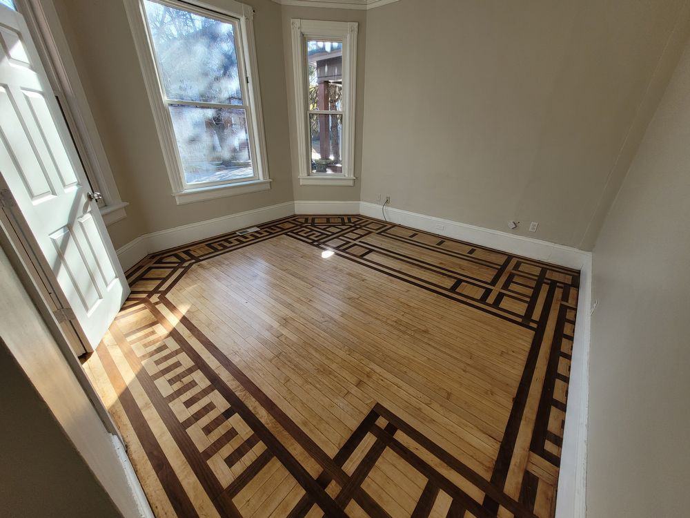 1127 N 26th St - Photo 2 of 5