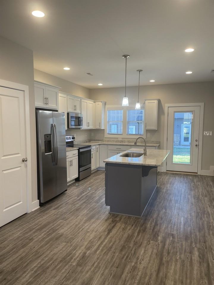 104 English Commons Dr #1 - Photo 3 of 21