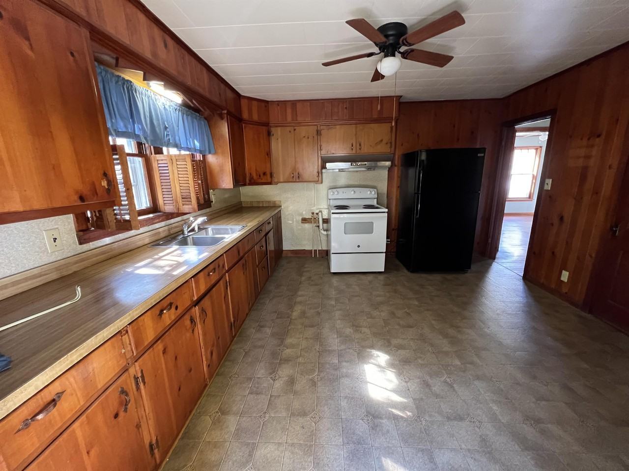 347 S Cedar St #347 - Photo 7 of 15