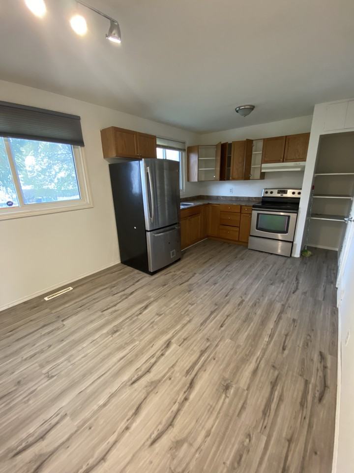 789 Elizabeth Rd - Photo 2 of 15