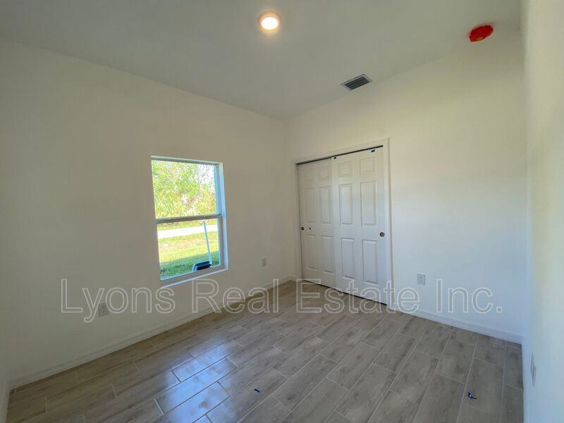13216 Keystone Blvd - Photo 5 of 23