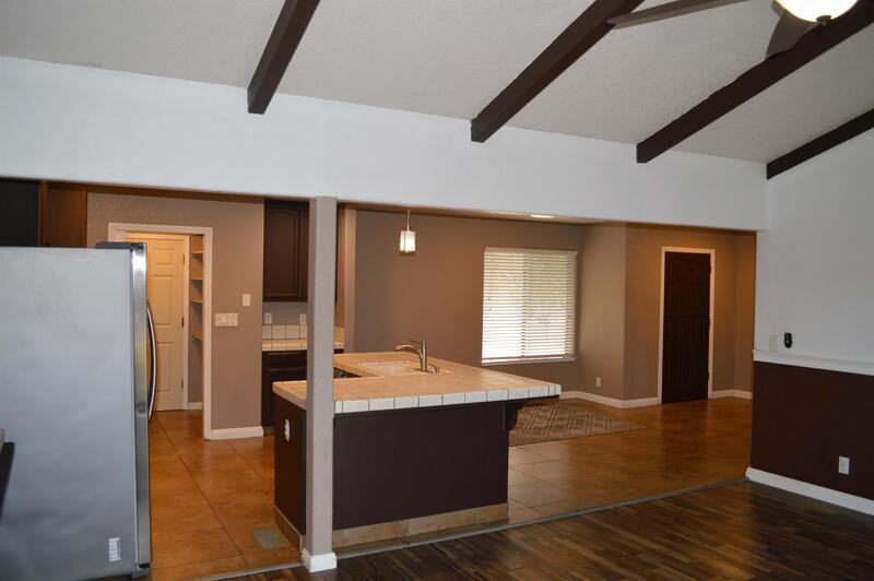 3035 Duquesne Way - Photo 4 of 28