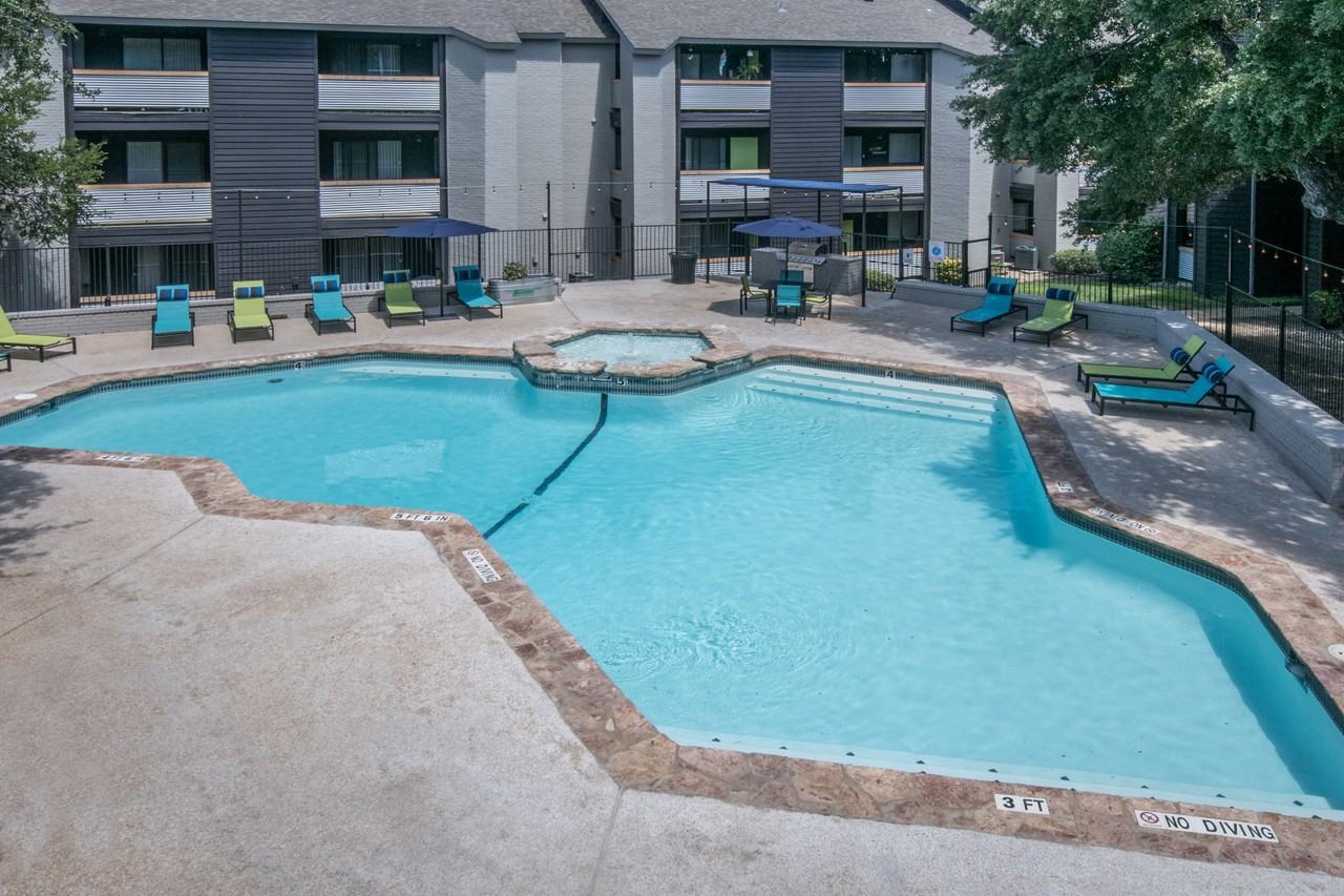 The Henry B - Photo 2 of 26