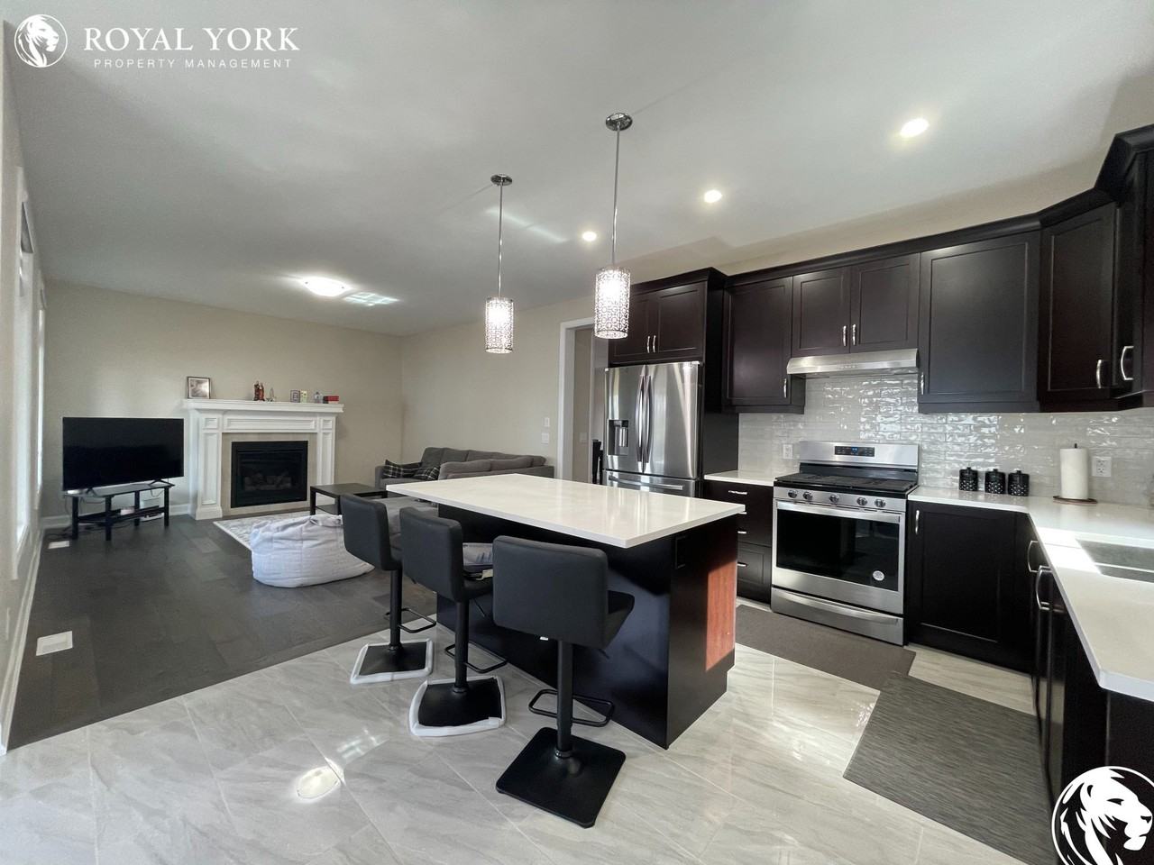 3827 Simpson Lane - Photo 3 of 50