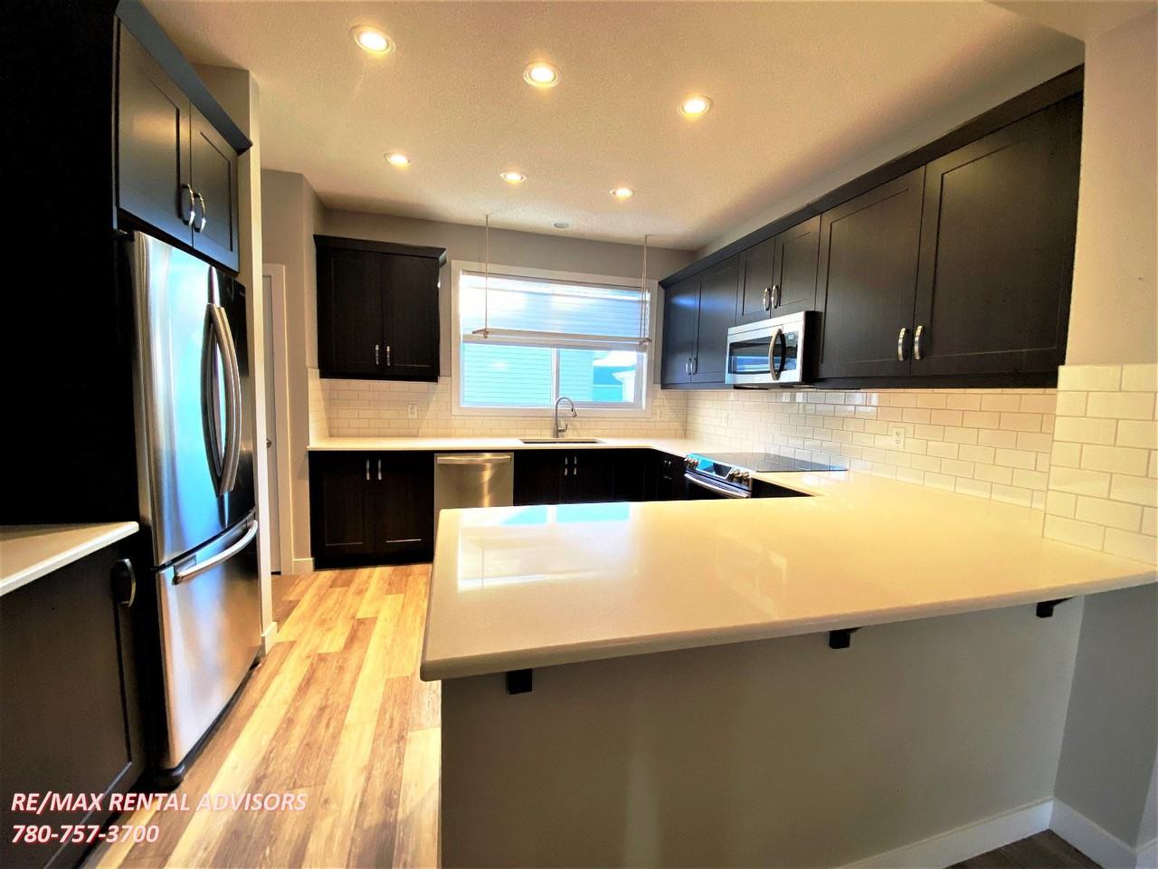 8315 23 Ave Sw - Photo 2 of 27