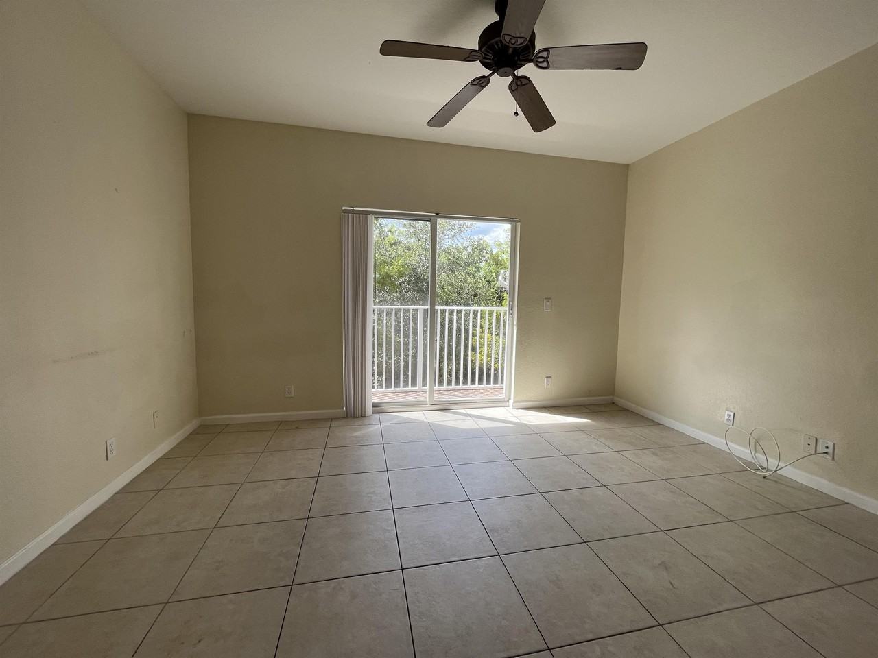 1751 Ne 6th St #543 - Photo 6 of 24