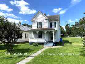 909 13th St Se #1 - Photo 1 of 1