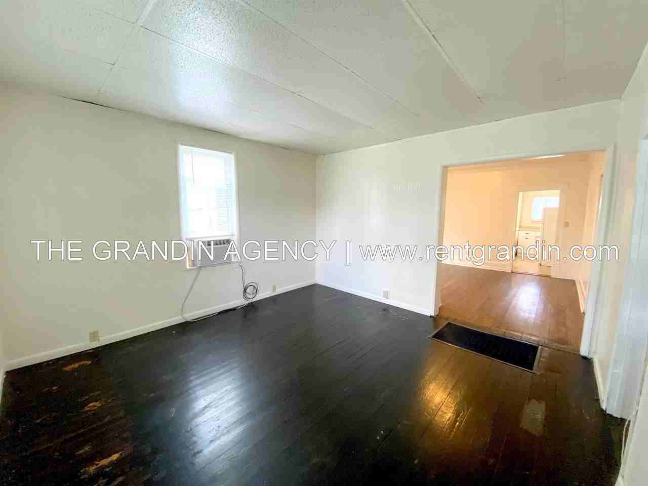 909 13th St Se #1 - Photo 6 of 40