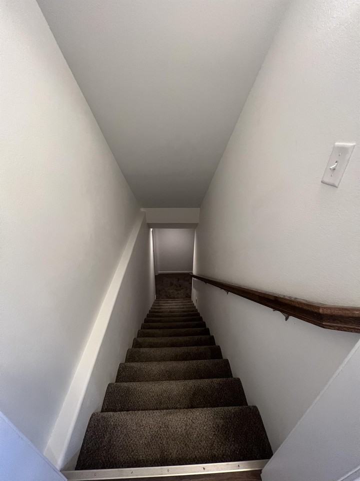 5918 36th St S #1 - Photo 6 of 20
