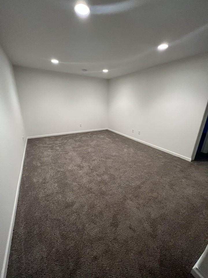 5918 36th St S #1 - Photo 7 of 20