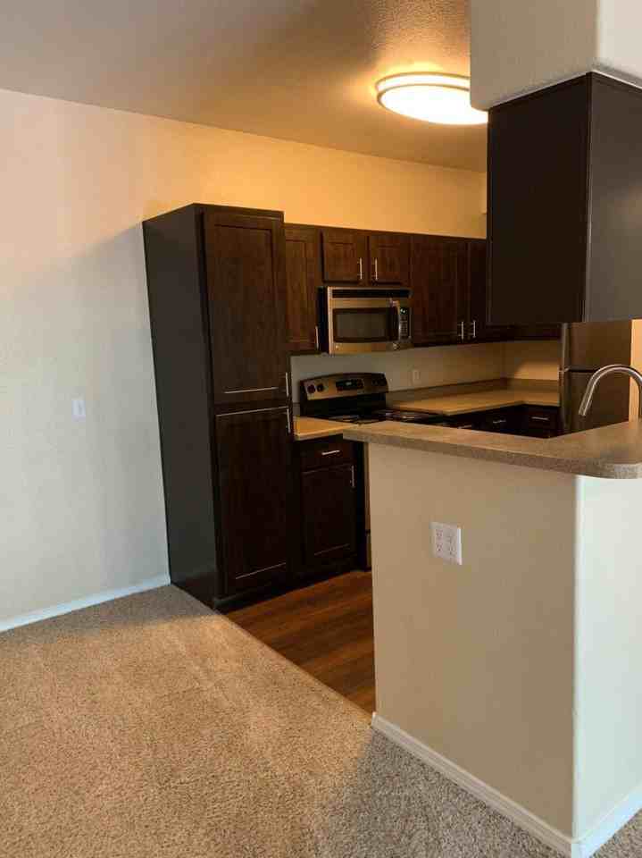 12801 Lafayette St - Photo 3 of 30