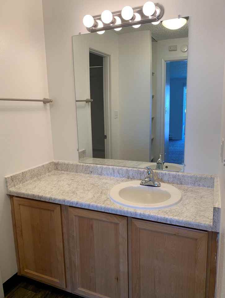 329 Ridgeview Dr - Photo 3 of 28