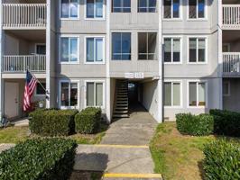 featured image of 2700 Maple St