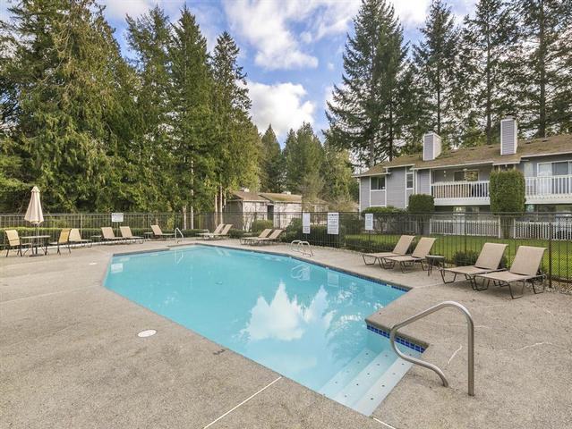 309 Ne Fairgrounds Rd - Photo 6 of 20