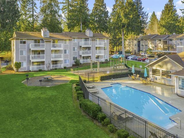 309 Ne Fairgrounds Rd - Photo 4 of 20