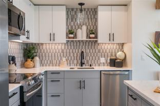 10050 Ne 10th St - Photo 1 of 1