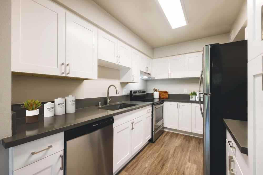 5807 Topanga Blvd - Photo 3 of 16