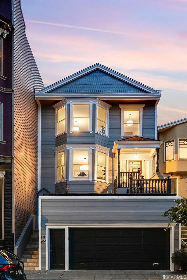 690 Douglass St #A - Photo 2 of 24