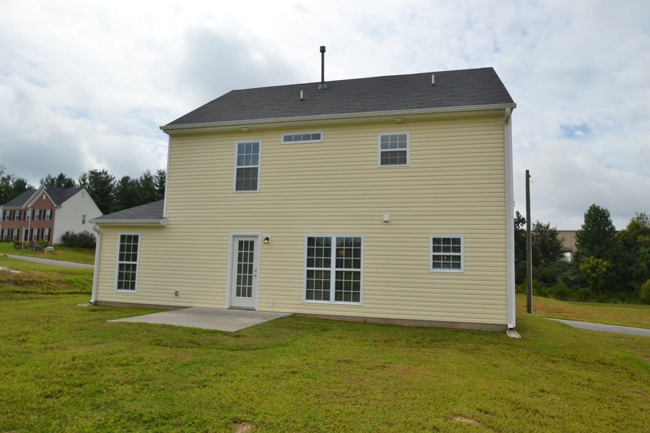 1069 Spruce Garden Dr - Photo 2 of 10