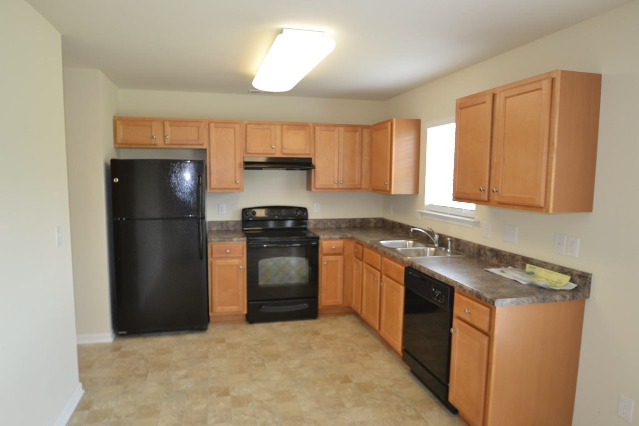 1069 Spruce Garden Dr - Photo 3 of 10