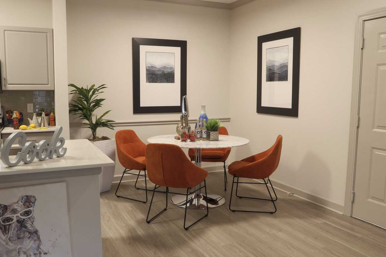 Woodbridge Villas - Photo 6 of 50