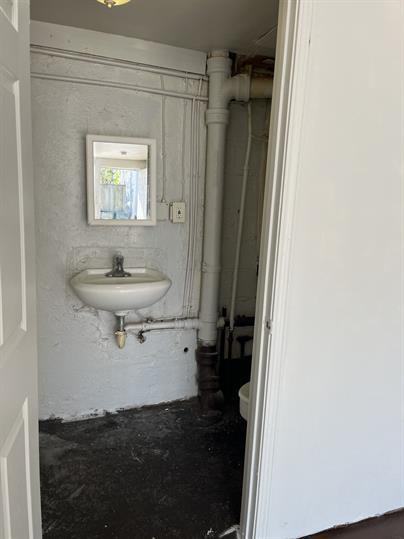 2607 C Jefferson Street - Photo 3 of 5