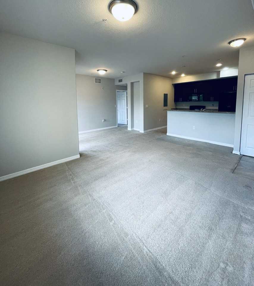 13100 Bella Casa Cir - Photo 7 of 27