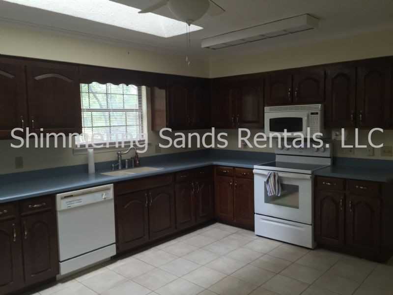 3311 Kings Dr - Photo 2 of 9