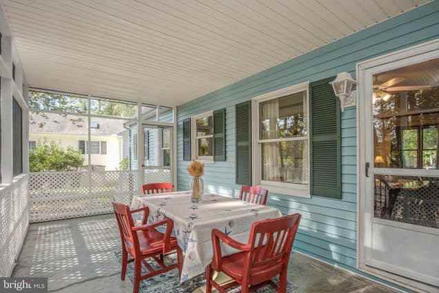 5 Granby Ln - Photo 2 of 6