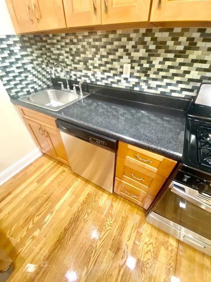 530 E 236th St #AB2 - Photo 2 of 10