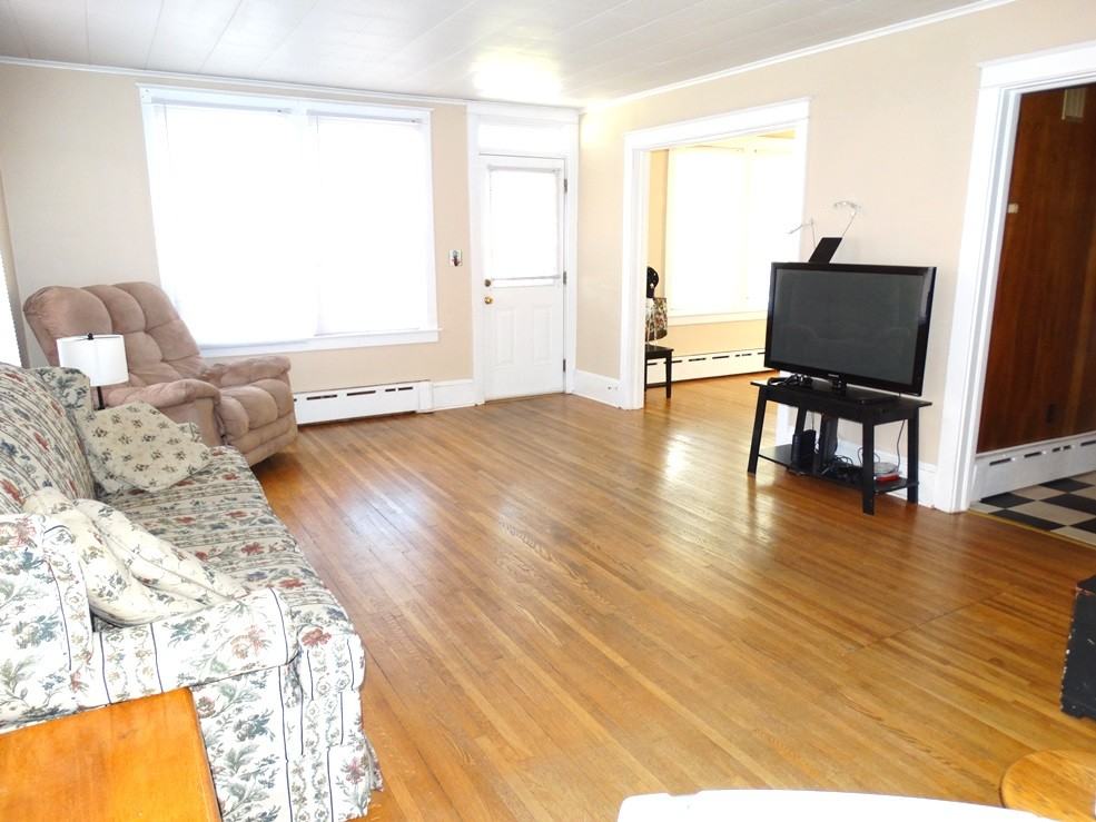 125 E Ferdinand St - Photo 3 of 22