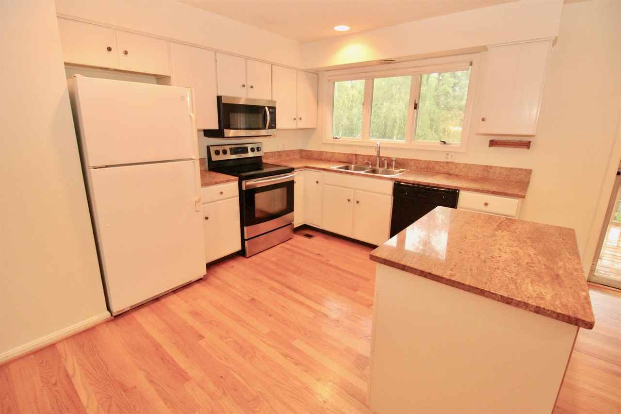 10904 Hobson St #1 - Photo 4 of 28