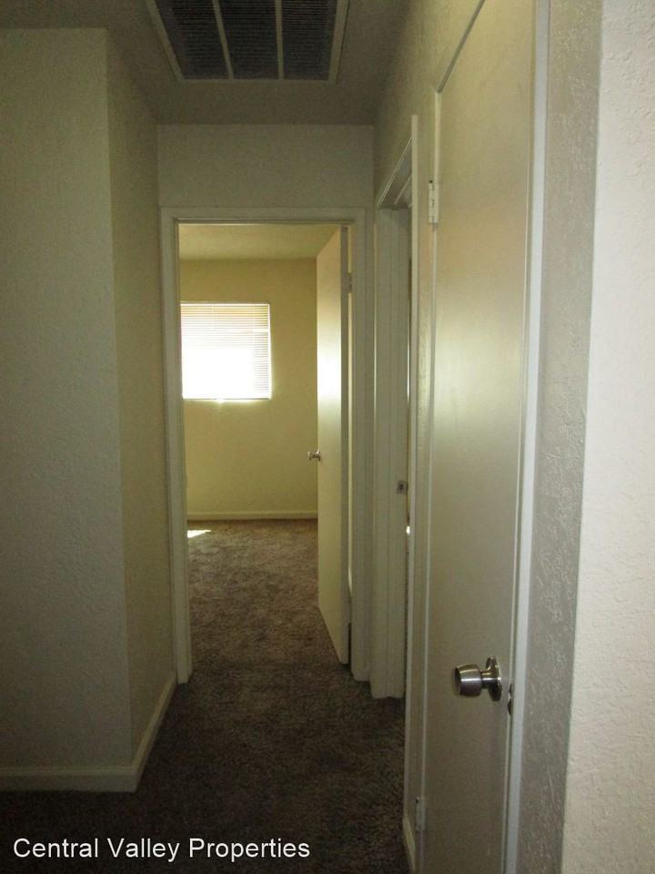 410/412 West Clover Road - Photo 3 of 18