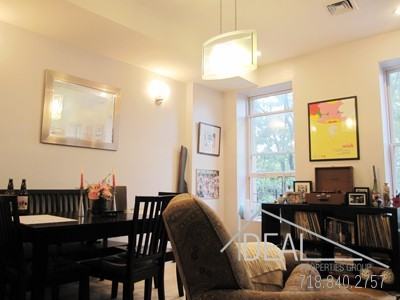 210 6th Ave #3 - Photo 3 of 6