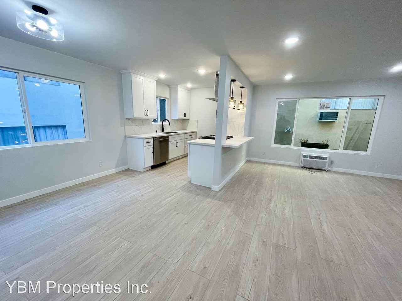 1039 N. Harper Ave., - Photo 2 of 19